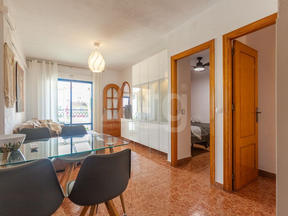 2 bedroom Apartment in Torrevieja - LEA147594 - Photo - 3