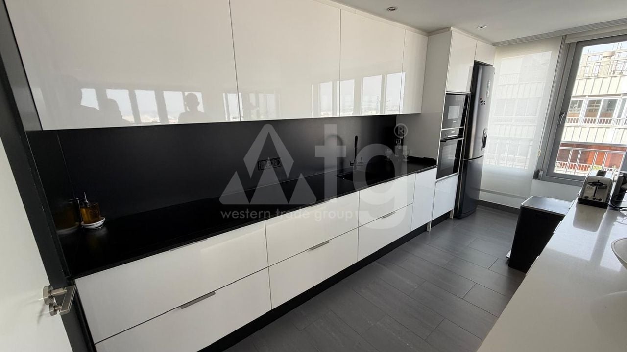 2 bedroom Penthouse in Torrevieja - CT147964 - Photo - 6