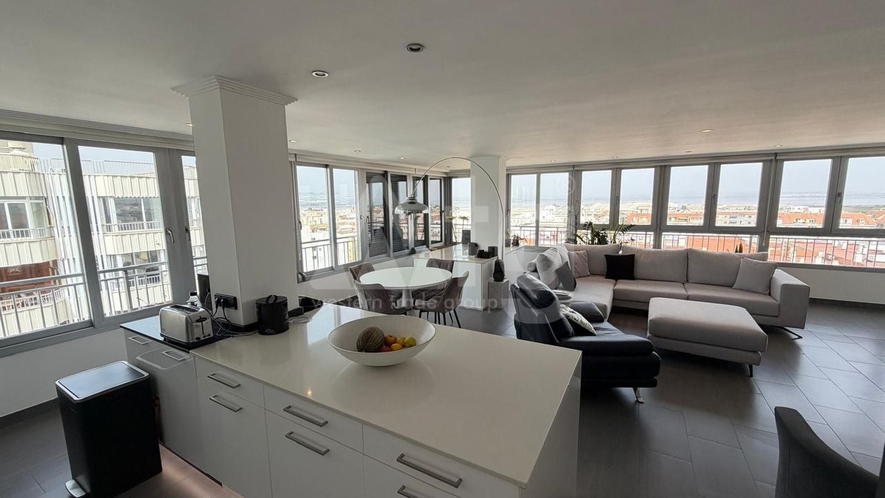 2 bedroom Penthouse in Torrevieja - CT147964 - Photo - 7