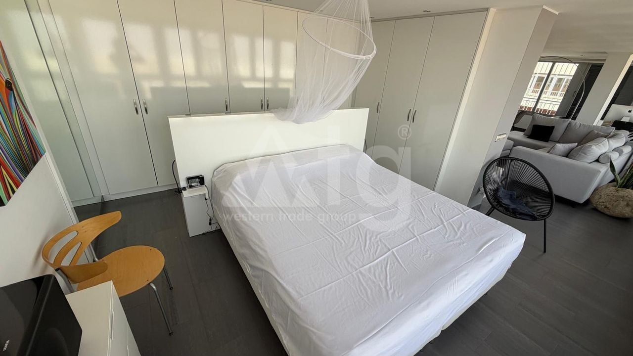 2 bedroom Penthouse in Torrevieja - CT147964 - Photo - 11
