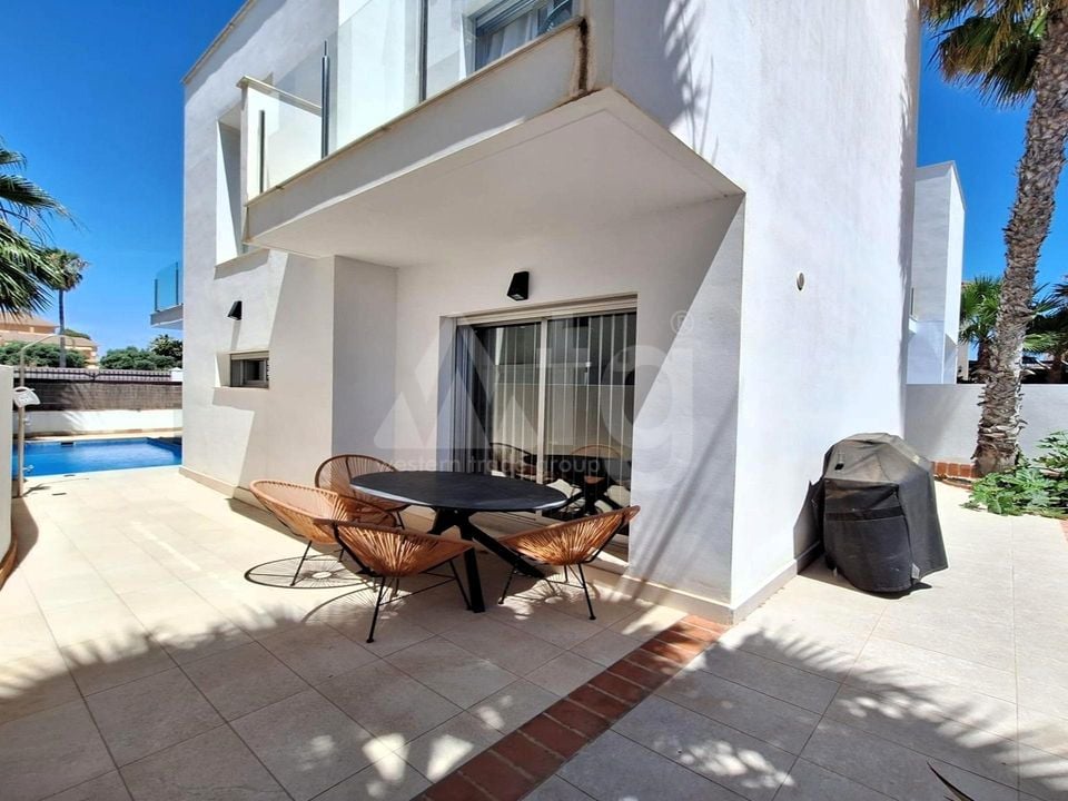 Vilă cu 3 dormitoare în Torrevieja - SV148102 - Imagini - 2