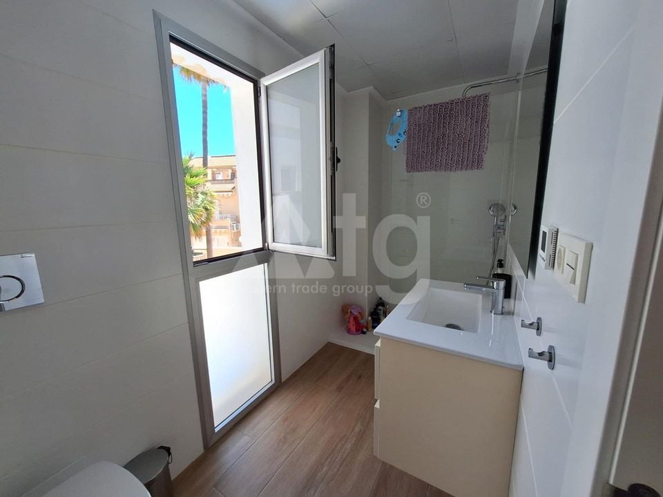 Vilă cu 3 dormitoare în Torrevieja - SV148102 - Imagini - 22