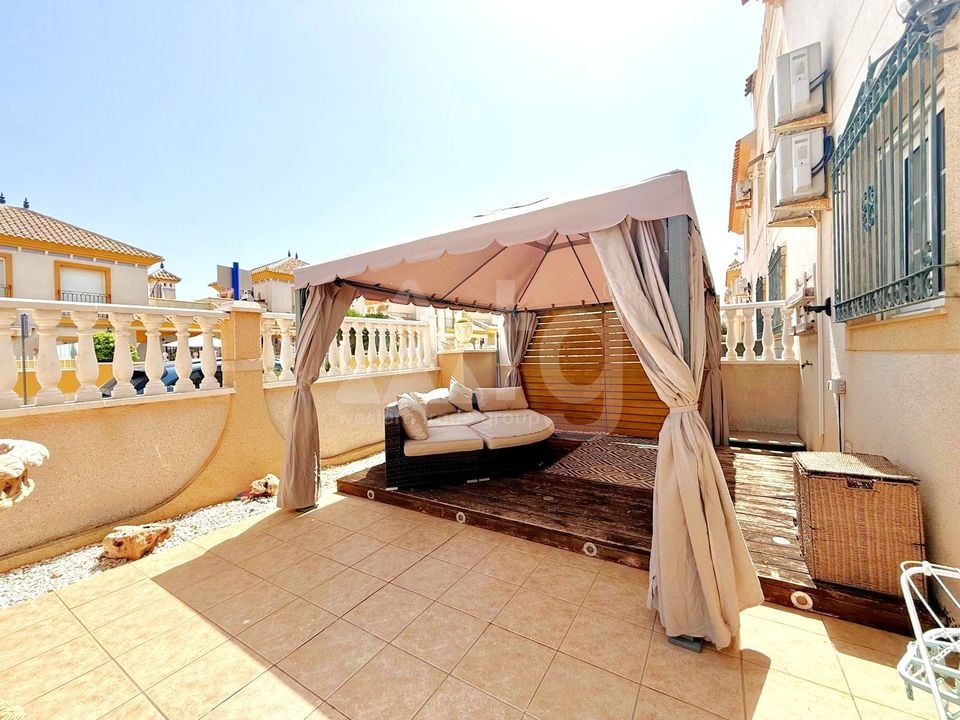 2 bedroom Apartment in Orihuela Costa - VH148153 - Photo - 12