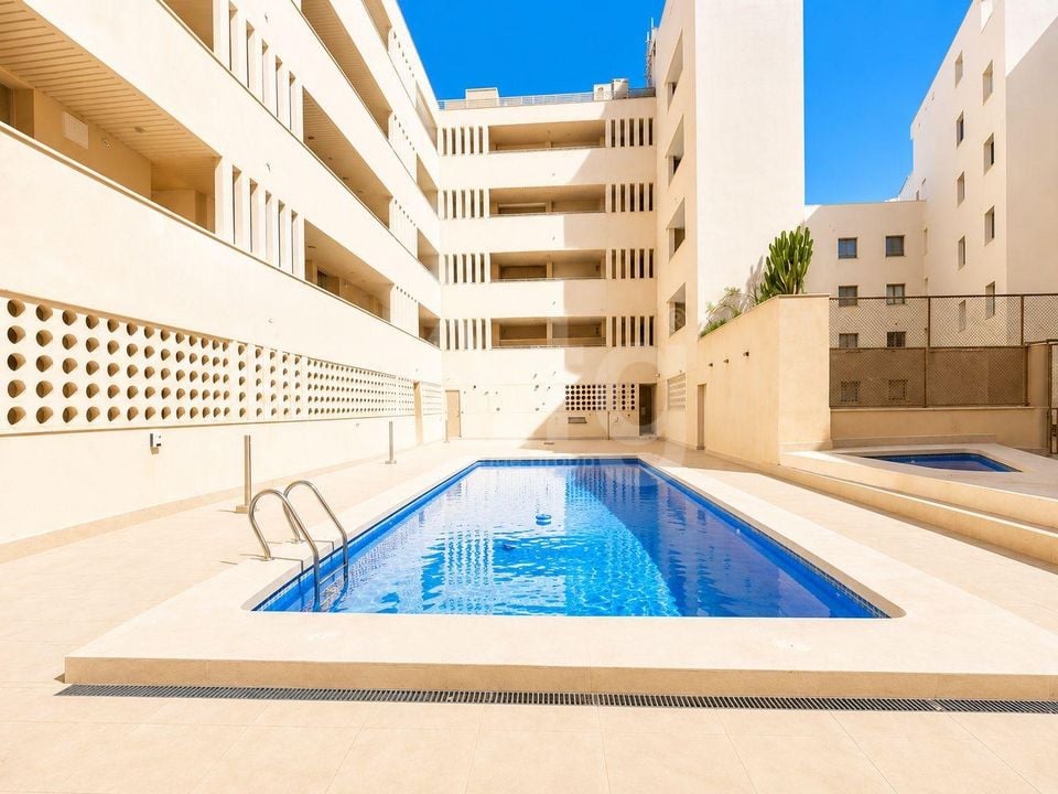 3 bedroom Apartment in Torrevieja - CT148205 - Photo - 1