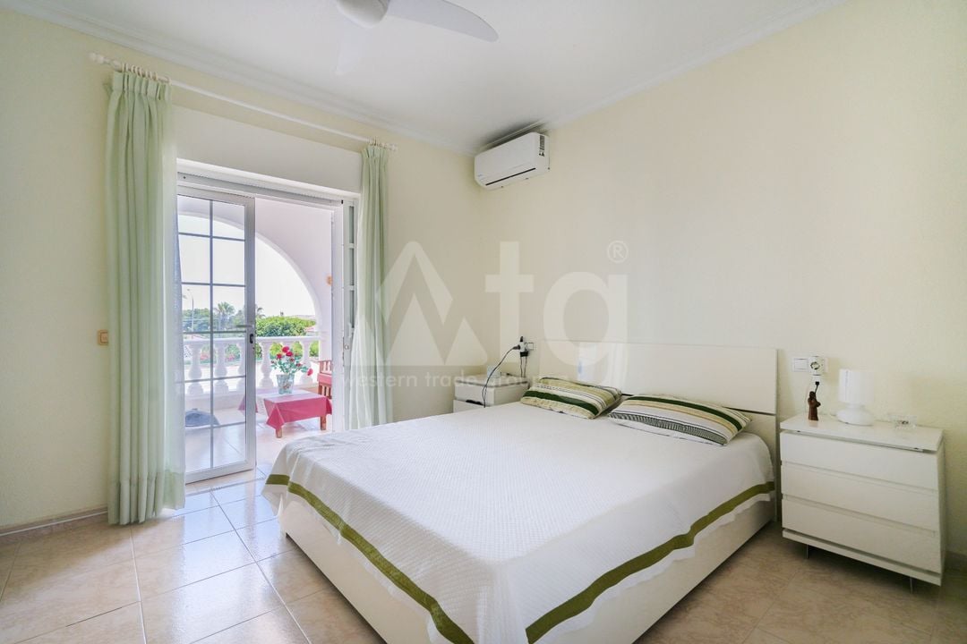 4 bedroom Villa in Ciudad Quesada - NHT148302 - Photo - 11