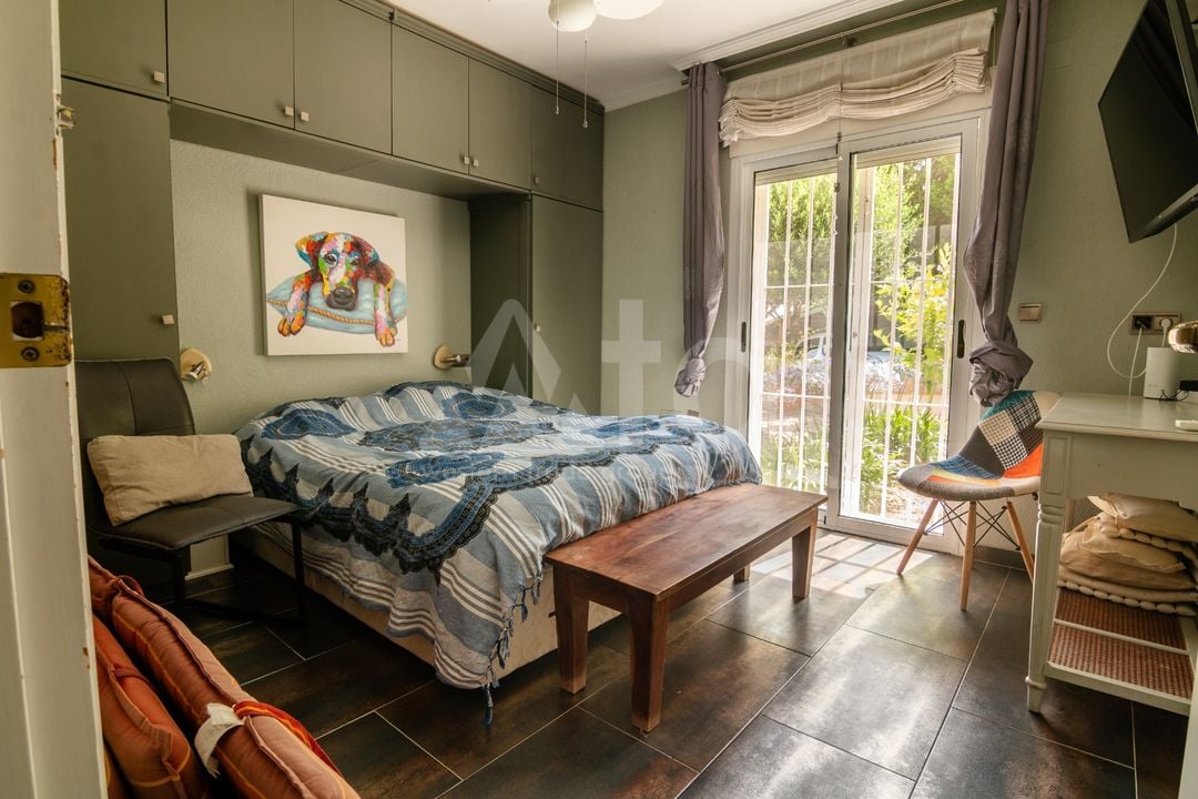 5 bedroom Villa in Algorfa - NHT148303 - Photo - 12