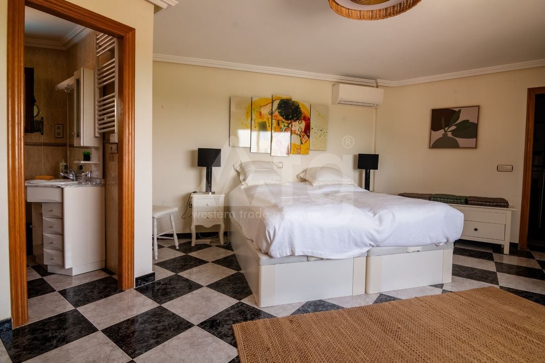 5 bedroom Villa in Algorfa - NHT148303 - Photo - 11