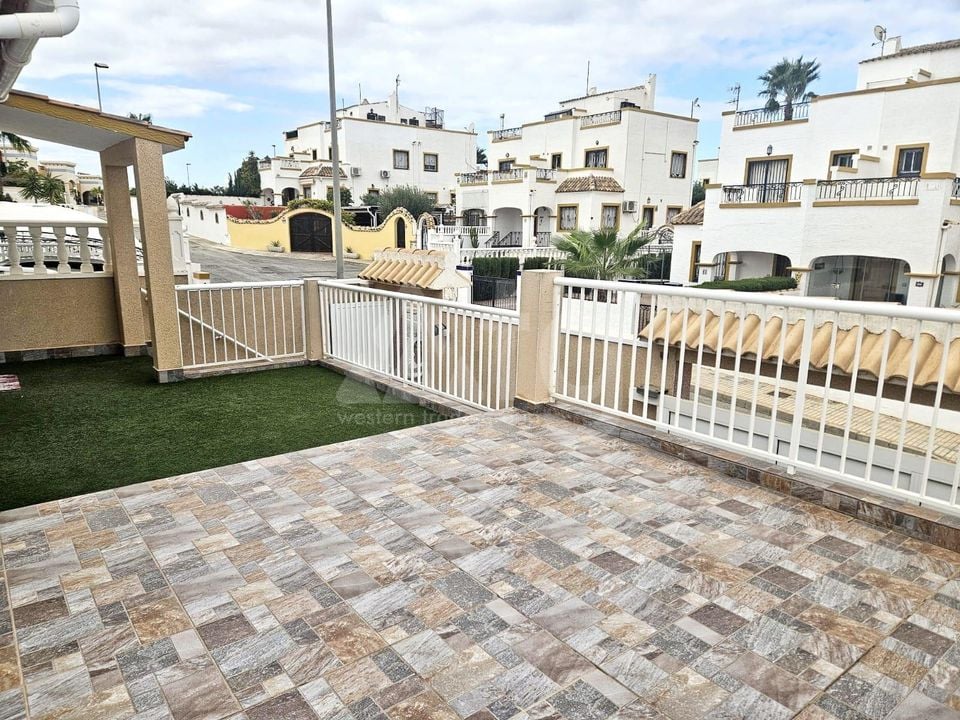 6 bedroom Townhouse in Orihuela Costa - CT148364 - Photo - 16