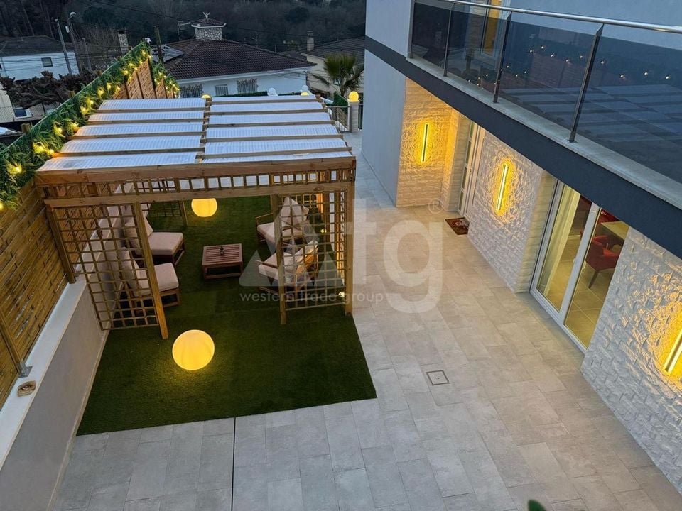 Vilă cu 4 dormitoare în Benissa - LR149066 - Imagini - 7