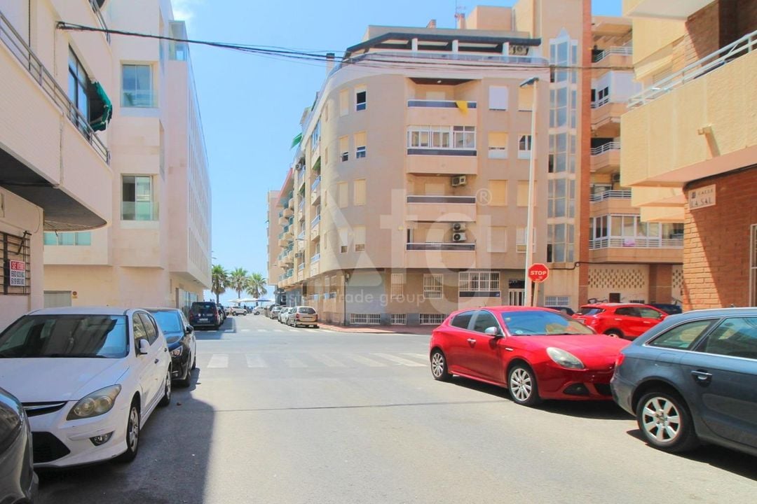 2 bedroom Apartment in Torrevieja - ALM149116 - Photo - 1