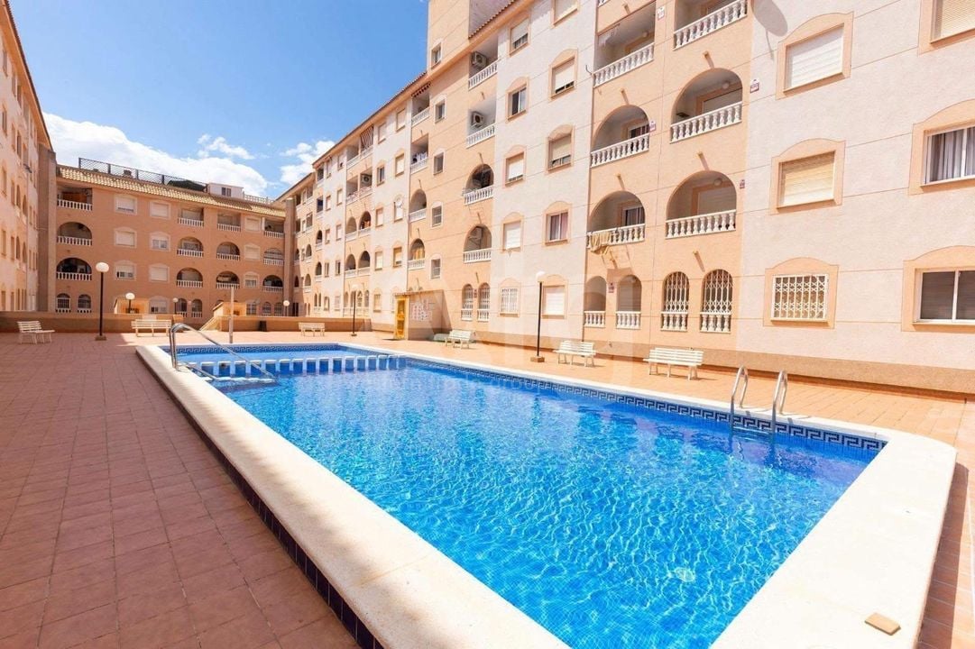 1 bedroom Apartment in Torrevieja - HRE149241 - Photo - 1