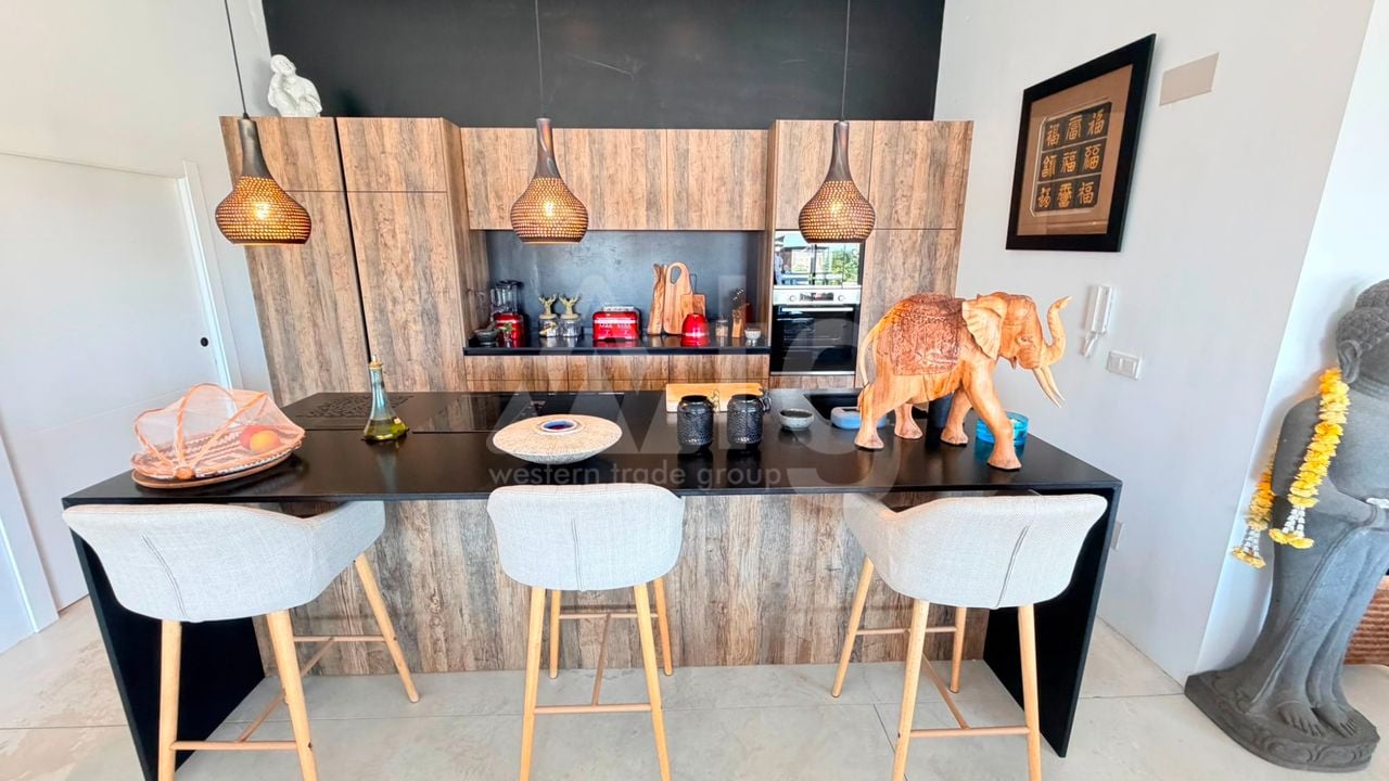 Vilă cu 5 dormitoare în Pinoso - BCH149246 - Imagini - 13
