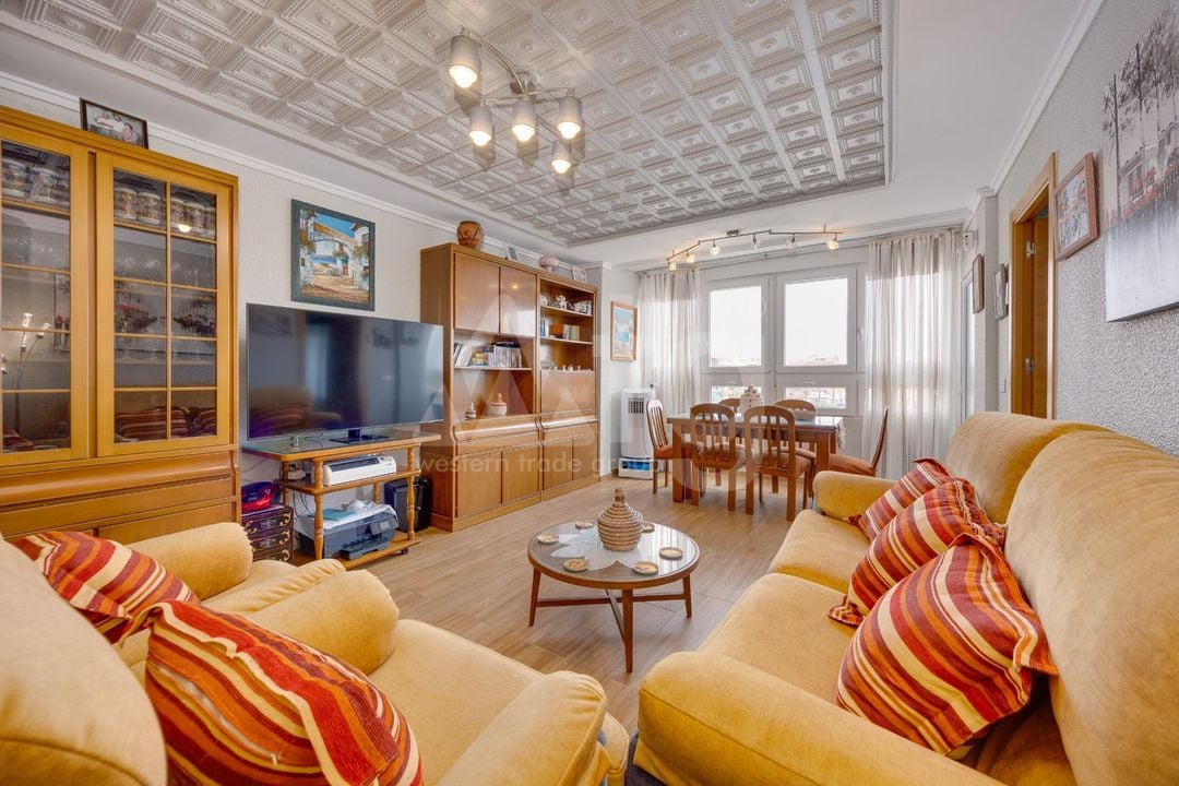 3 bedroom Apartment in Torrevieja - CYM149528 - Photo - 3