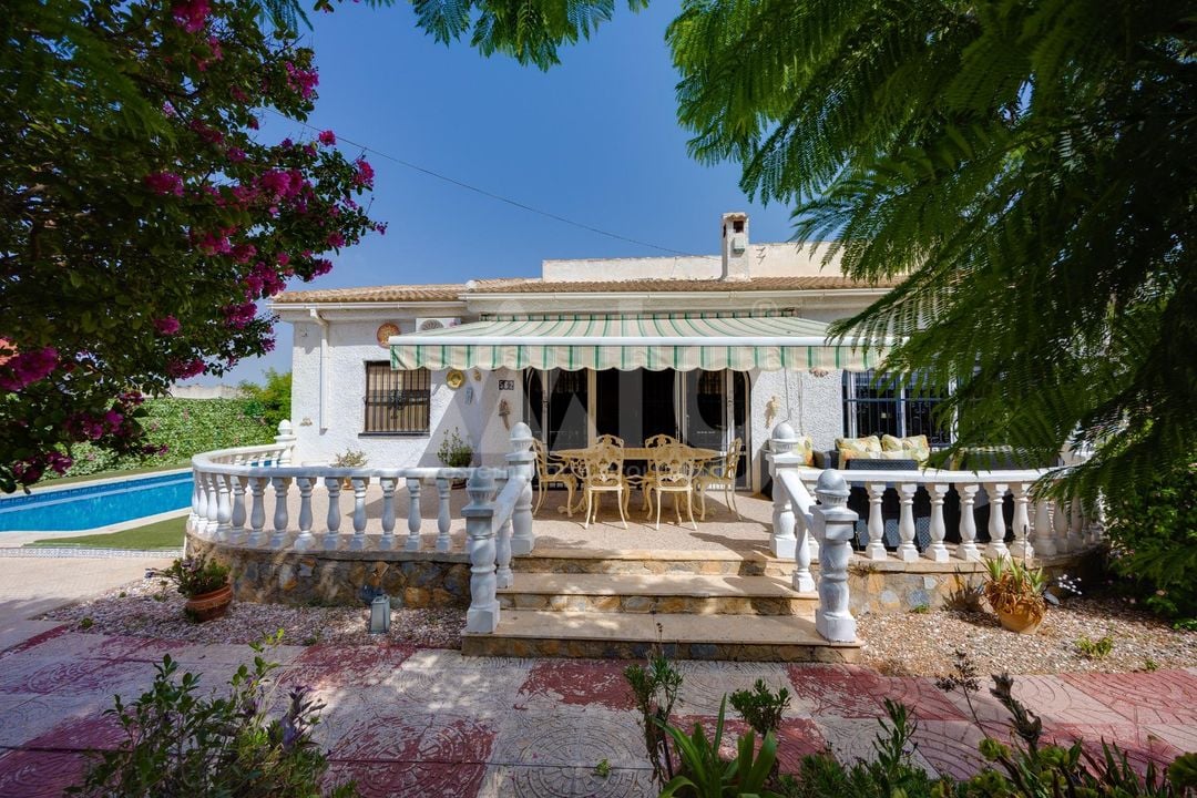 Vilă cu 4 dormitoare în Torrevieja - CYM149530 - Imagini - 1