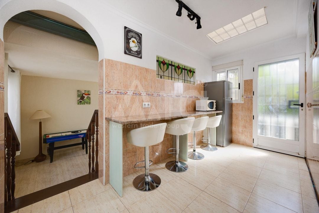 Vilă cu 4 dormitoare în Torrevieja - CYM149530 - Imagini - 12