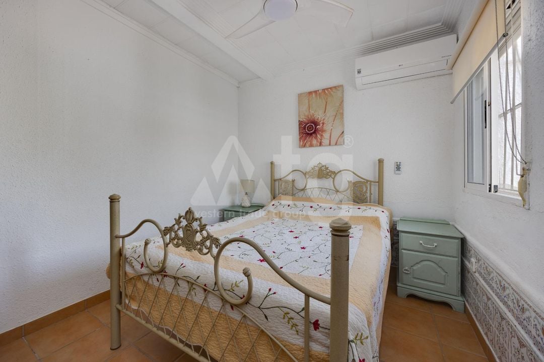 Vilă cu 4 dormitoare în Torrevieja - CYM149530 - Imagini - 20