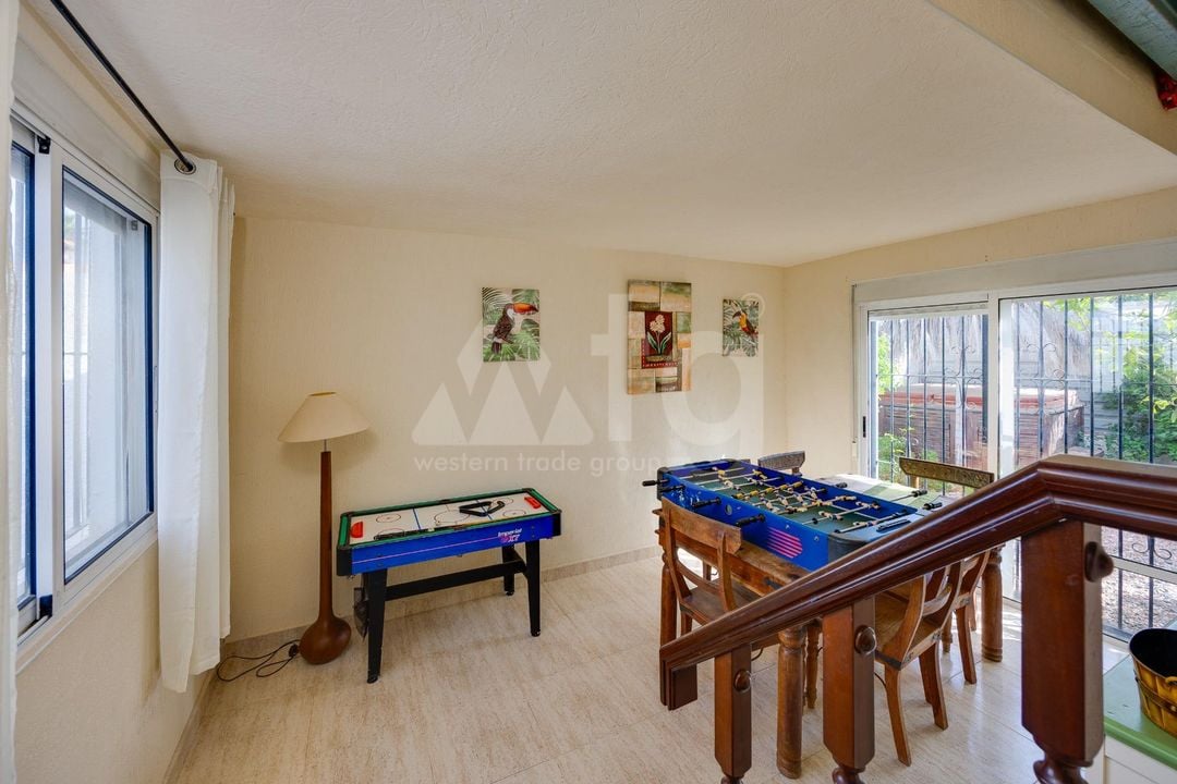 Vilă cu 4 dormitoare în Torrevieja - CYM149530 - Imagini - 27