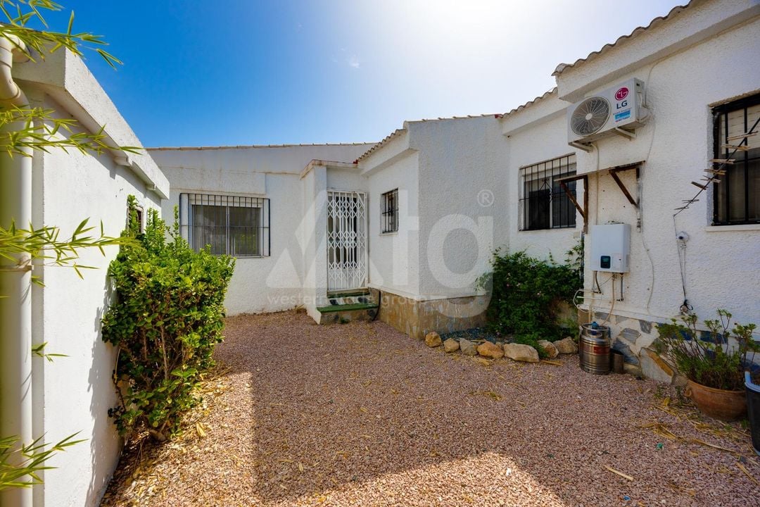 Vilă cu 4 dormitoare în Torrevieja - CYM149530 - Imagini - 32