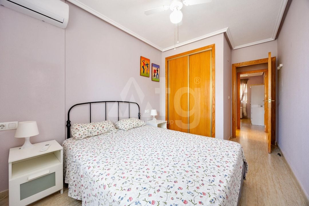 2 bedroom Bungalow in Orihuela Costa - CYM149532 - Photo - 13