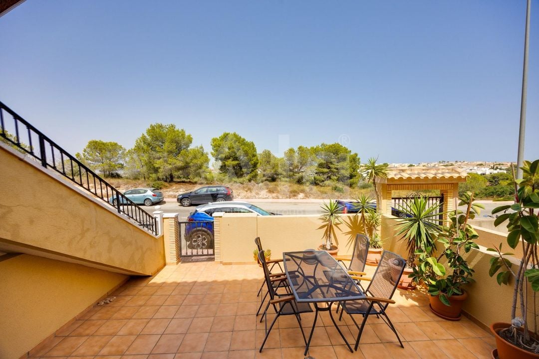 2 bedroom Bungalow in Orihuela Costa - CYM149532 - Photo - 5