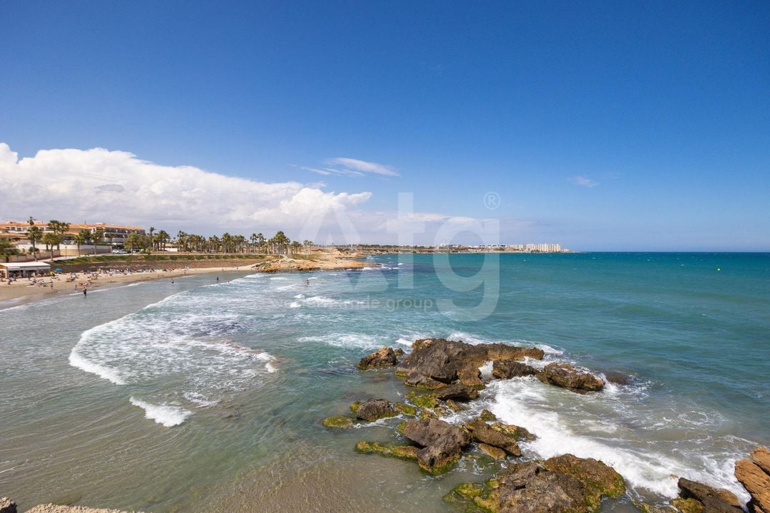 2 bedroom Bungalow in Orihuela Costa - CYM149532 - Photo - 36