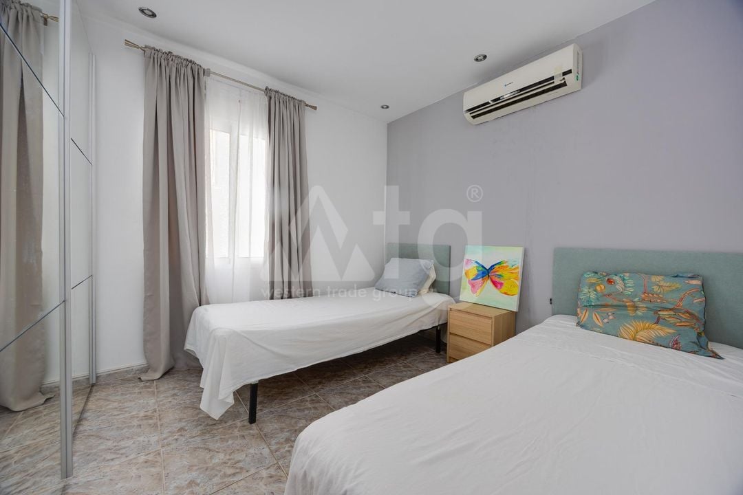 2 bedroom Apartment in Torrevieja - CYM149533 - Photo - 15