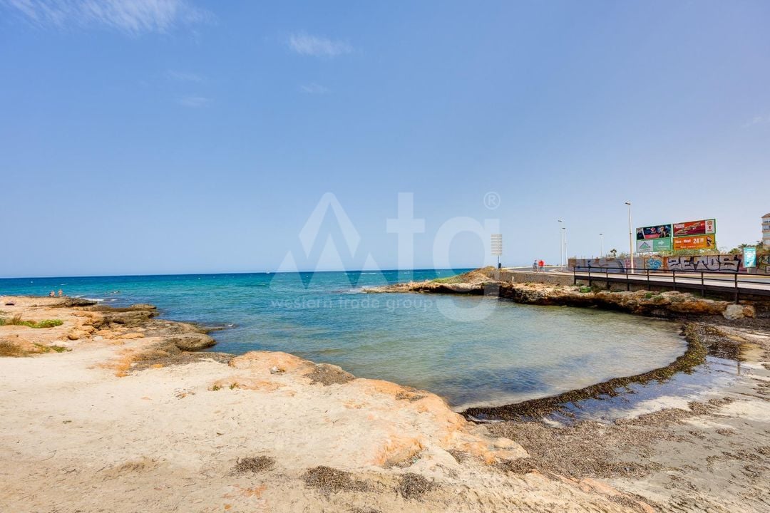 2 bedroom Apartment in Torrevieja - CYM149533 - Photo - 37