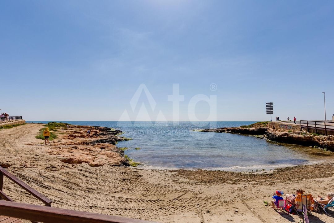 2 bedroom Apartment in Torrevieja - CYM149533 - Photo - 36