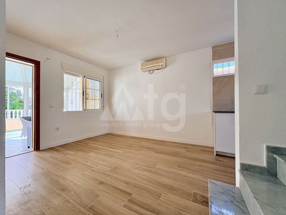 4 bedroom Villa in Los Balcones - UBK149677 - Photo - 7