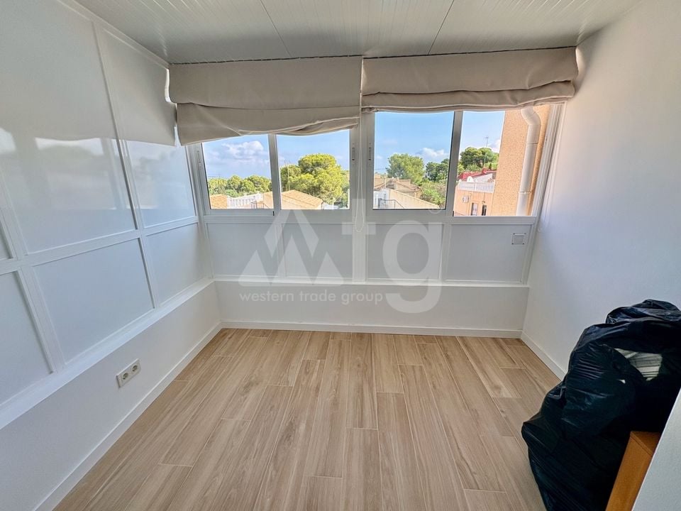 4 bedroom Villa in Los Balcones - UBK149677 - Photo - 15