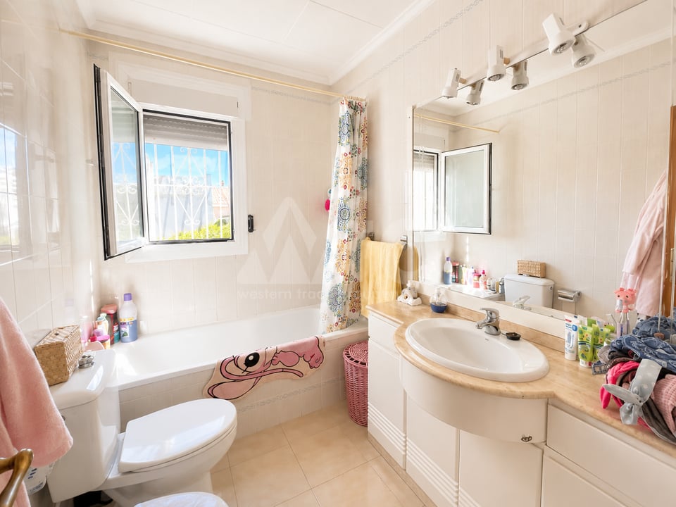 Vilă cu 5 dormitoare în Torrevieja - TIM149729 - Imagini - 17