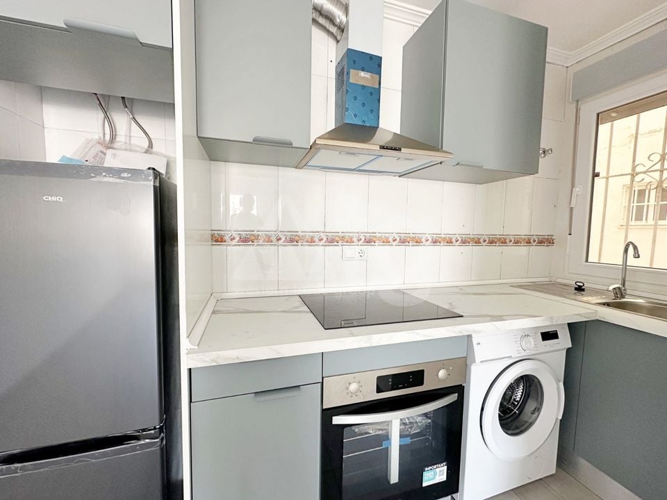 2 bedroom Apartment in Torrevieja - CI150064 - Photo - 6