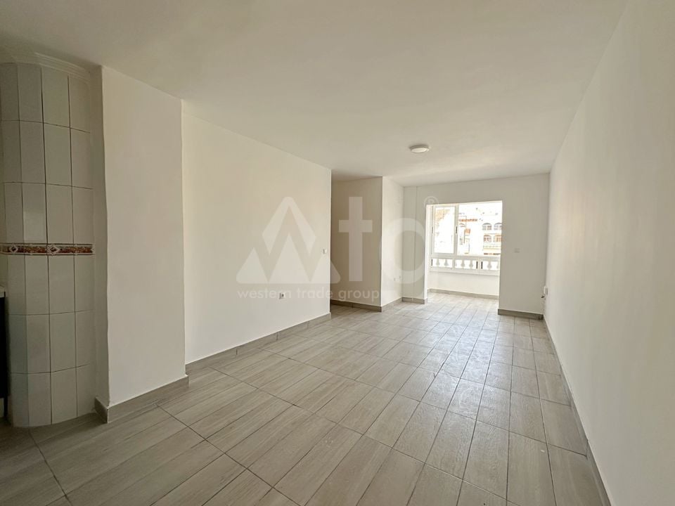 2 bedroom Apartment in Torrevieja - CI150064 - Photo - 3