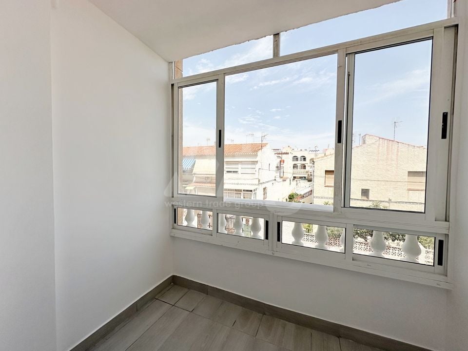 2 bedroom Apartment in Torrevieja - CI150064 - Photo - 15