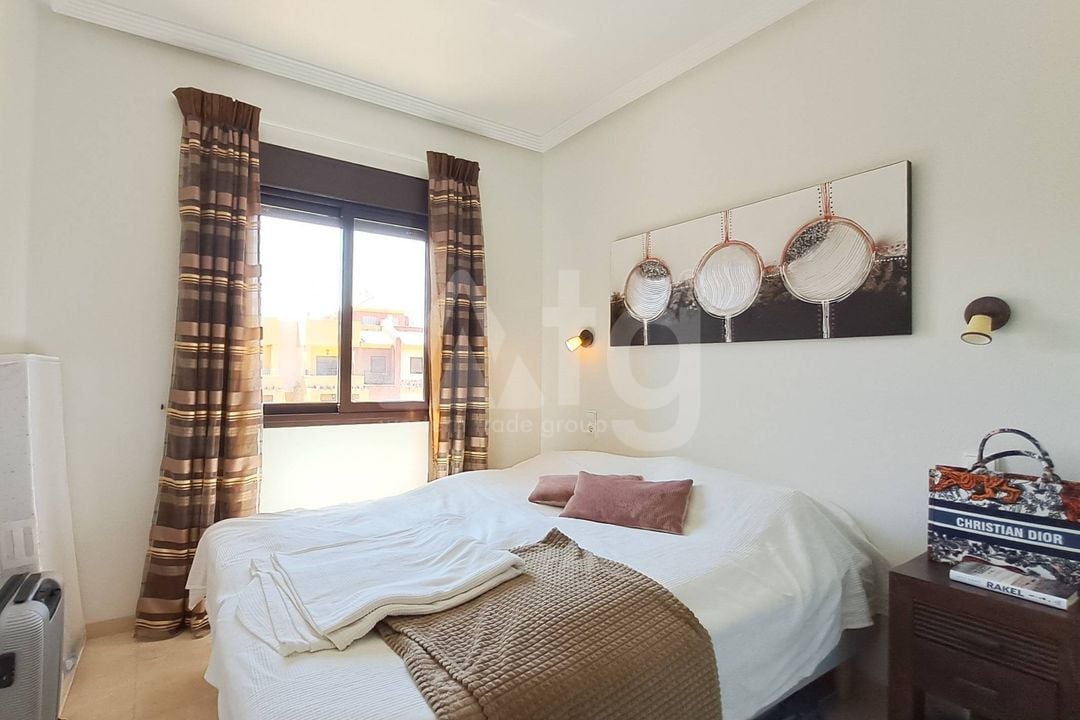 2 bedroom Apartment in Orihuela Costa - HO150068 - Photo - 8