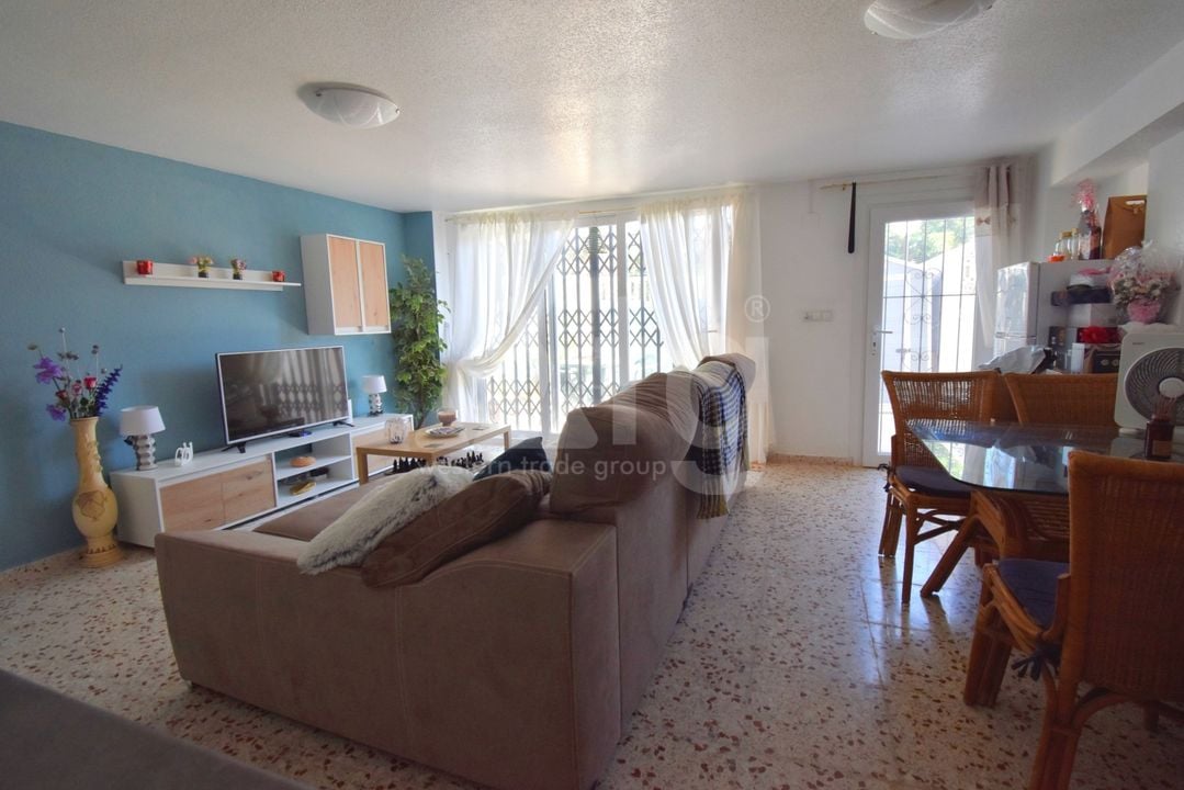 4 bedroom Townhouse in Playa Flamenca - VRE150148 - Photo - 3