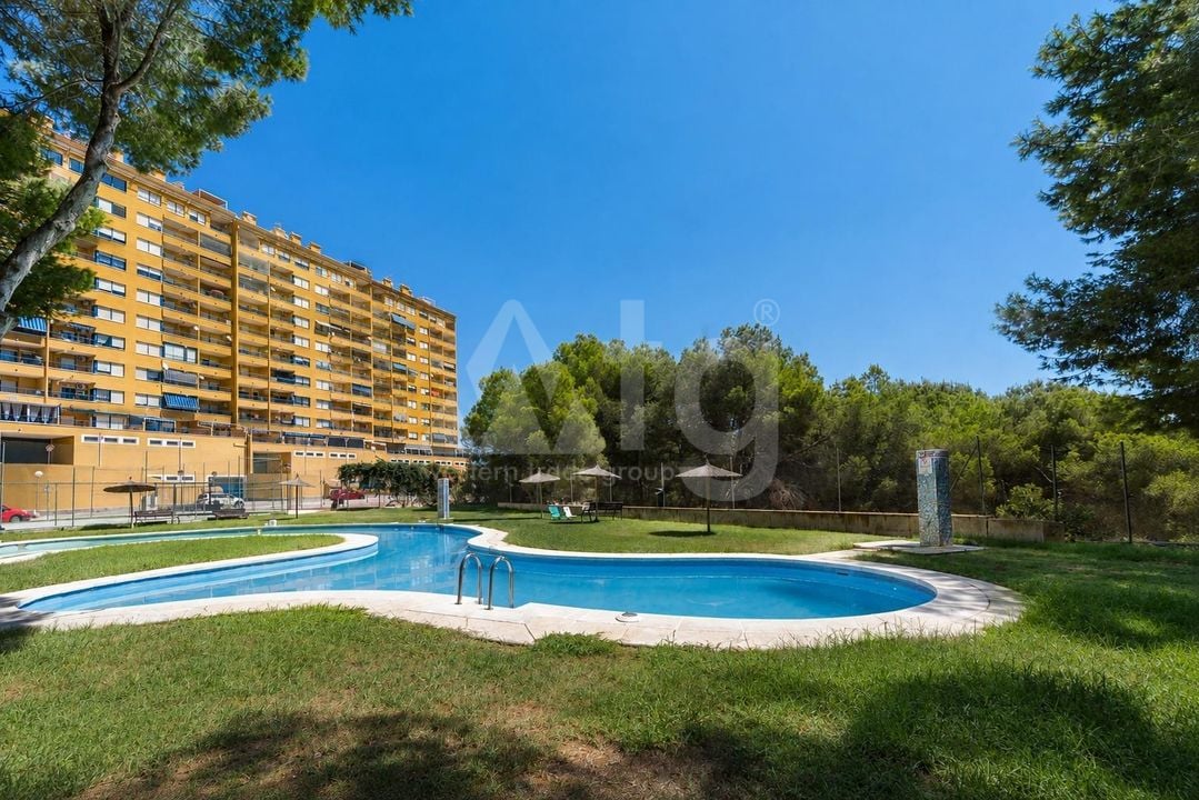 2 bedroom Apartment in Orihuela Costa - RPF150152 - Photo - 2