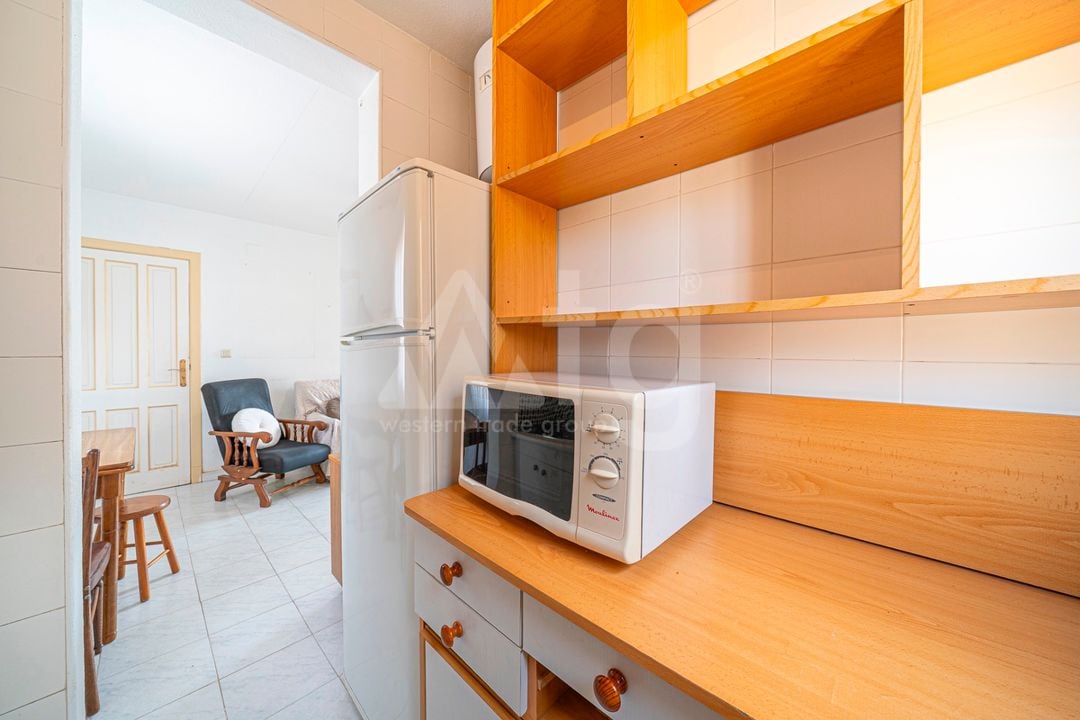 2 bedroom Penthouse in Torrevieja - CBB150293 - Photo - 14