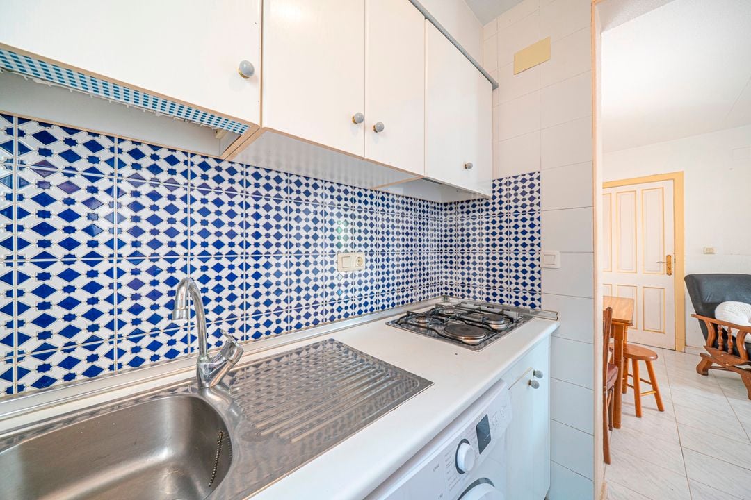2 bedroom Penthouse in Torrevieja - CBB150293 - Photo - 12