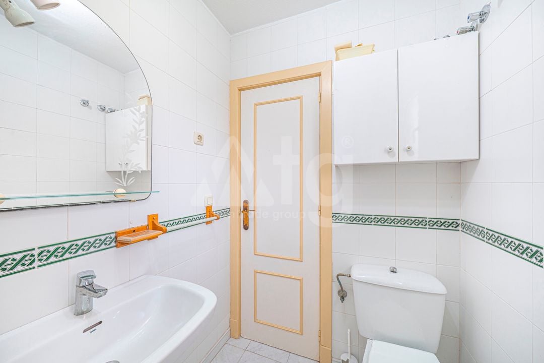 2 bedroom Penthouse in Torrevieja - CBB150293 - Photo - 23