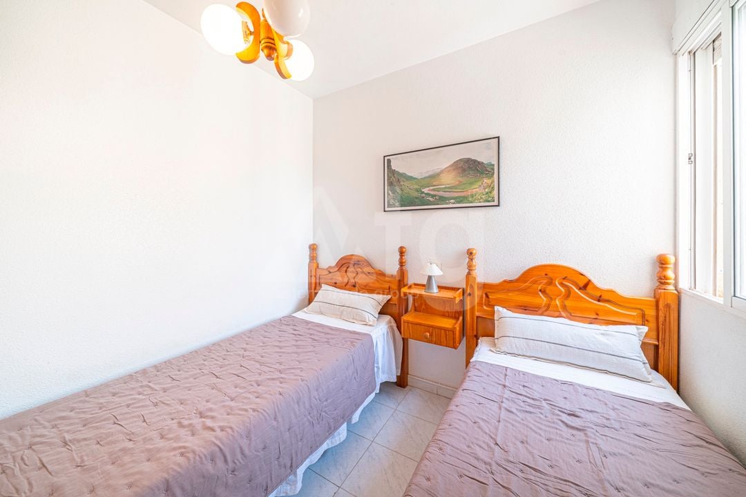 2 bedroom Penthouse in Torrevieja - CBB150293 - Photo - 20