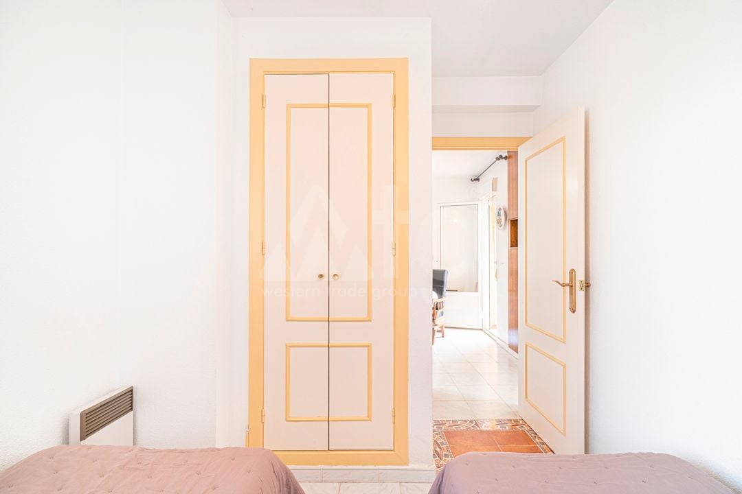 2 bedroom Penthouse in Torrevieja - CBB150293 - Photo - 21