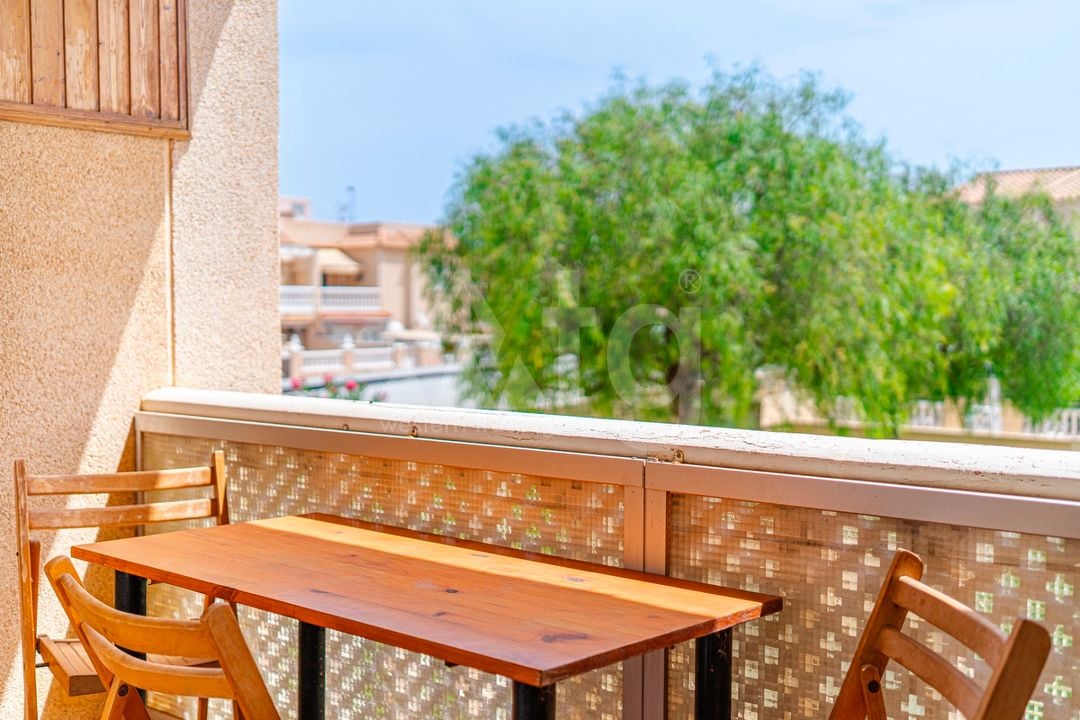 2 bedroom Penthouse in Torrevieja - CBB150293 - Photo - 26