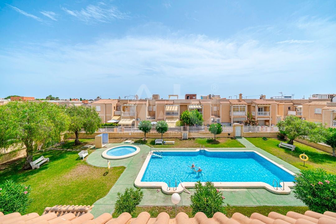 2 bedroom Penthouse in Torrevieja - CBB150293 - Photo - 1