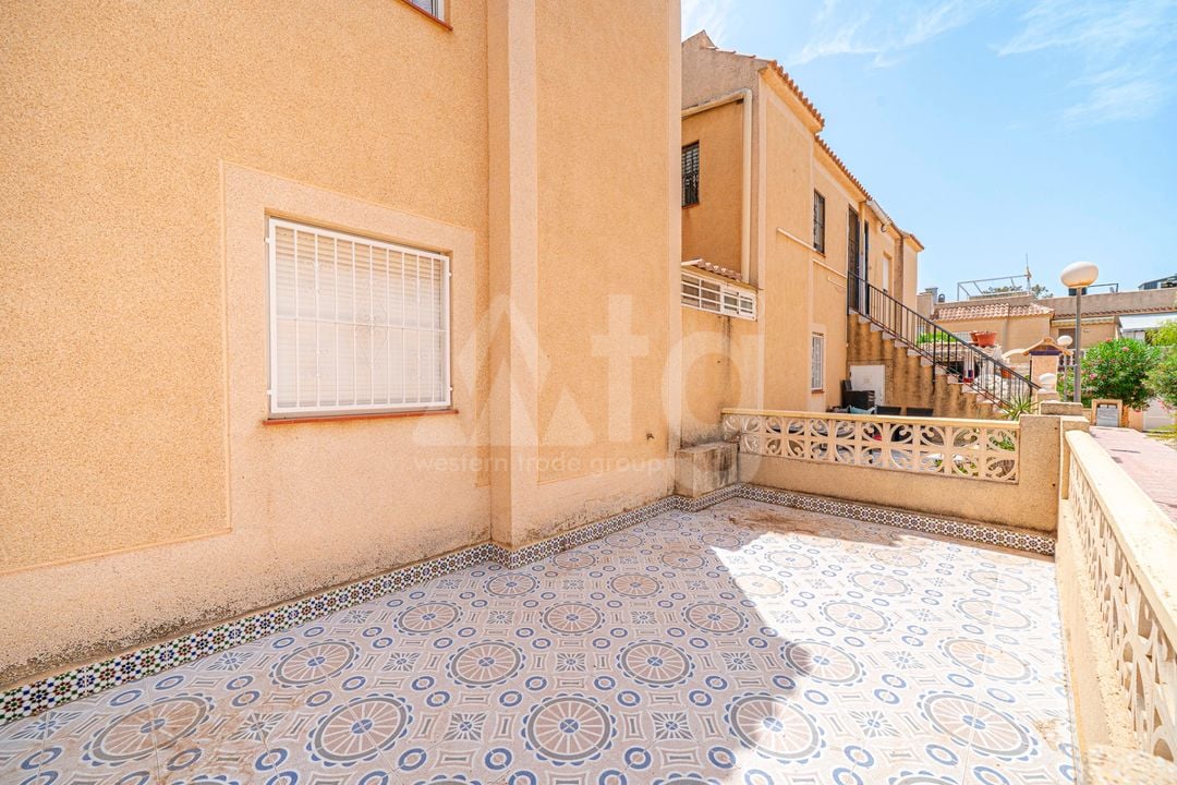 2 bedroom Penthouse in Torrevieja - CBB150293 - Photo - 4