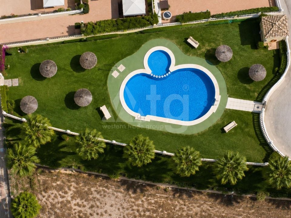 2 bedroom Bungalow in Orihuela Costa - CT150305 - Photo - 18