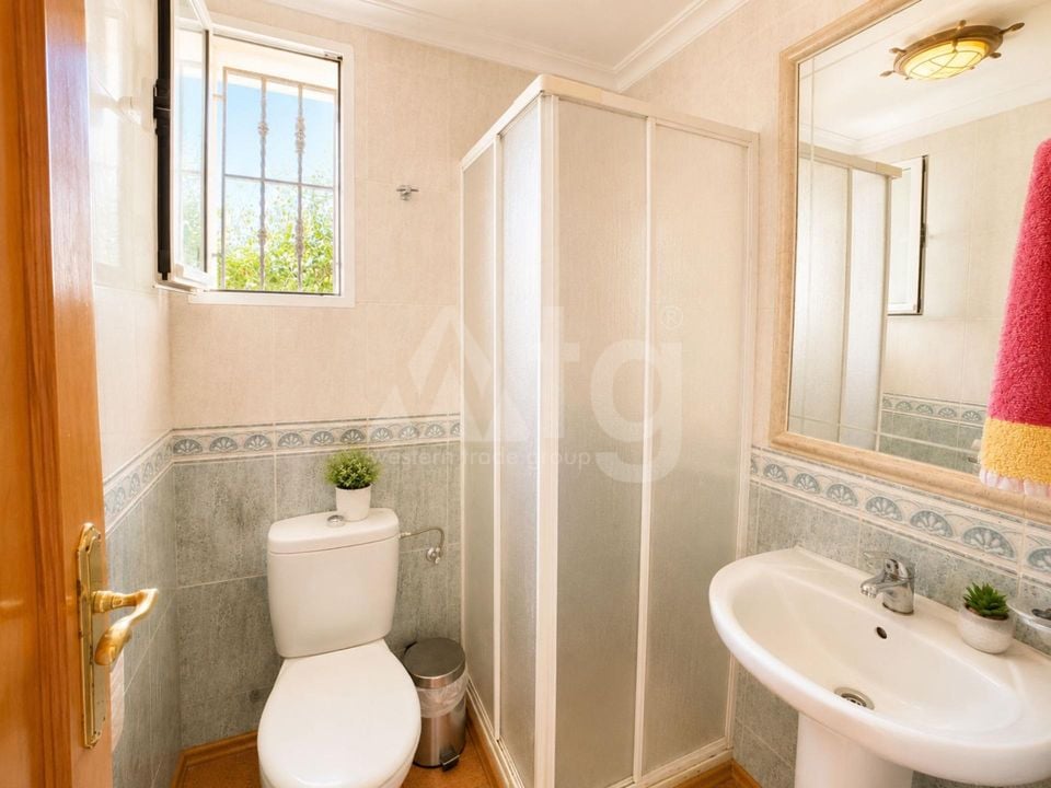 2 bedroom Bungalow in Orihuela Costa - CT150305 - Photo - 10