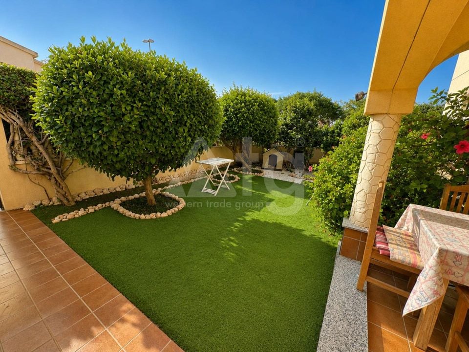 2 bedroom Bungalow in Orihuela Costa - CT150305 - Photo - 13