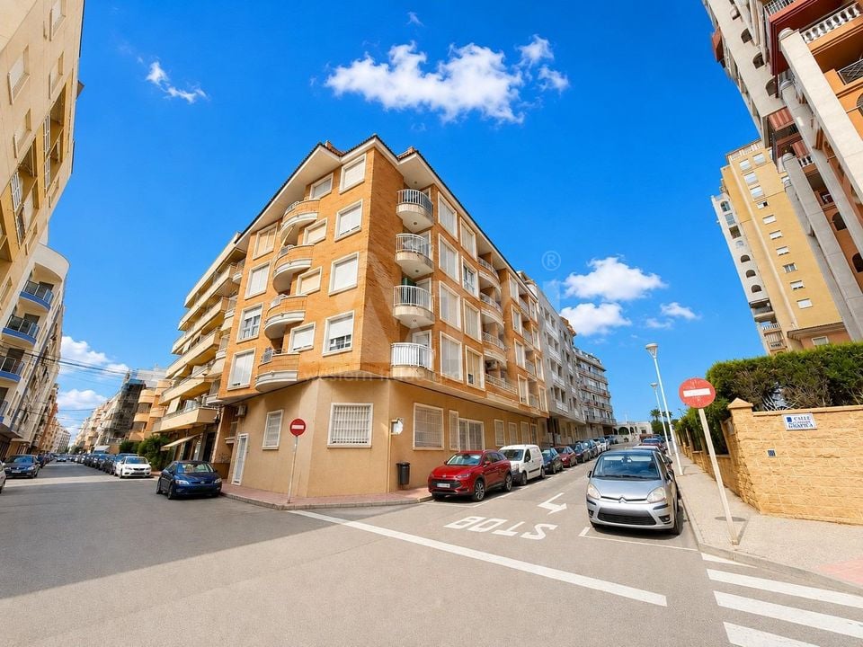Penthouse de 2 chambres à Torrevieja - GVS150437 - Photo - 1