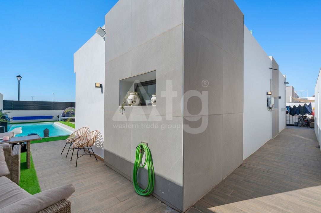 Villa de 4 chambres à Fortuna - CBW150441 - Photo - 37